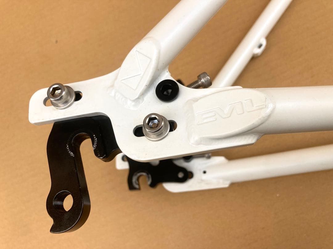 EVIL SOVEREIGN / Lサイズ / イービル ソブリン 26インチ