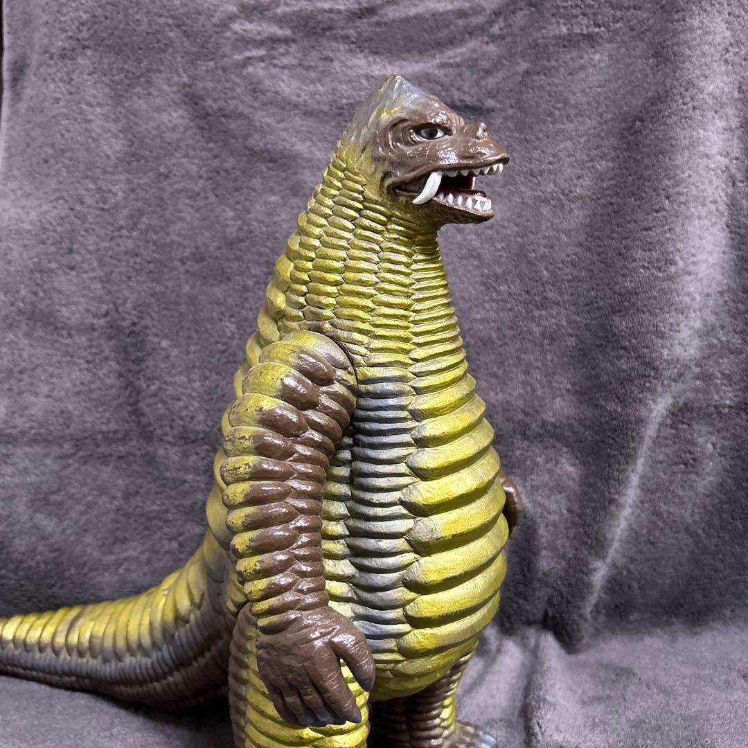 レッドキング　ソフビ　37cm