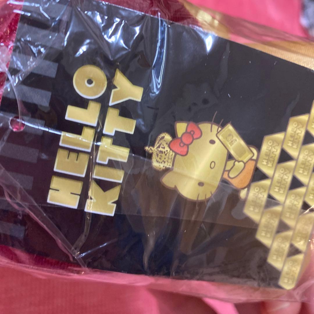 GOLDキティーちゃんぬいぐるみ