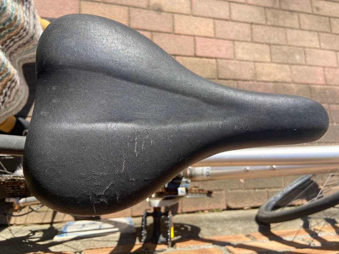 GIANT クロスバイク　エスケープr3 シャンパンゴールド