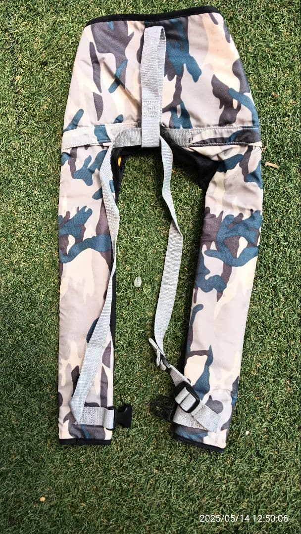 ヤマハ 手動膨張式迷彩柄ライフジャケット 反射材付き