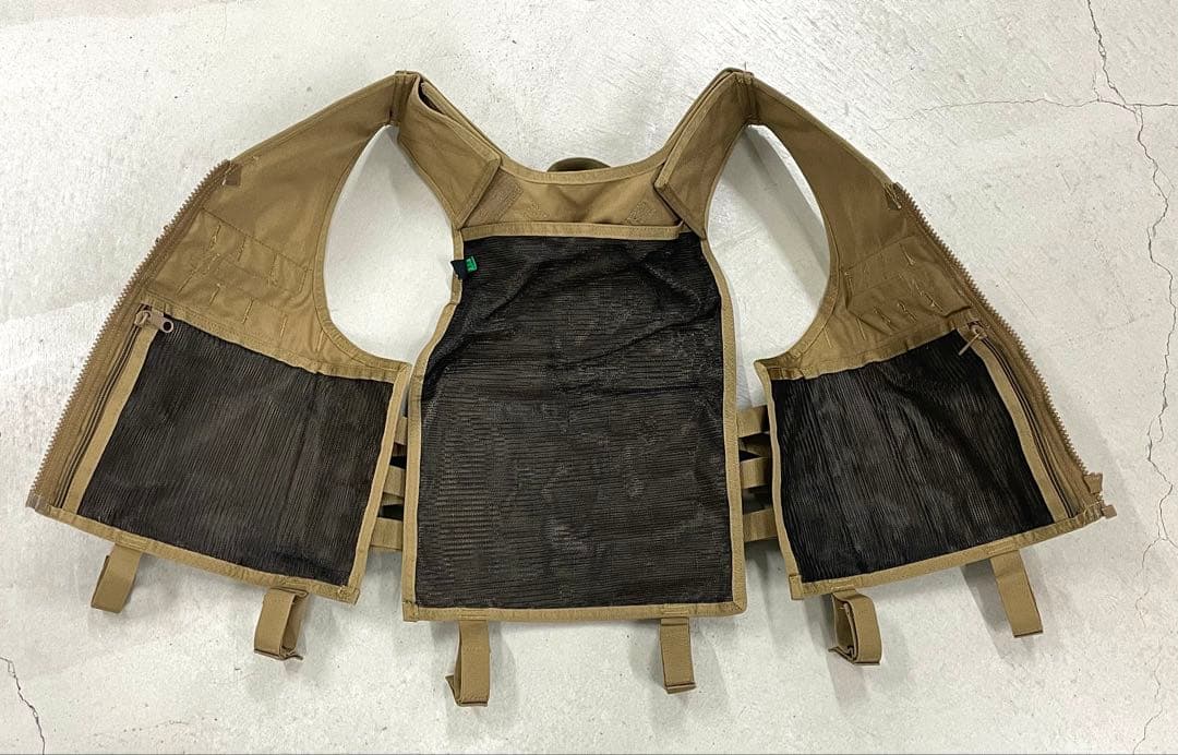 個人装備 CONDOR MODULAR TACTICAL VEST