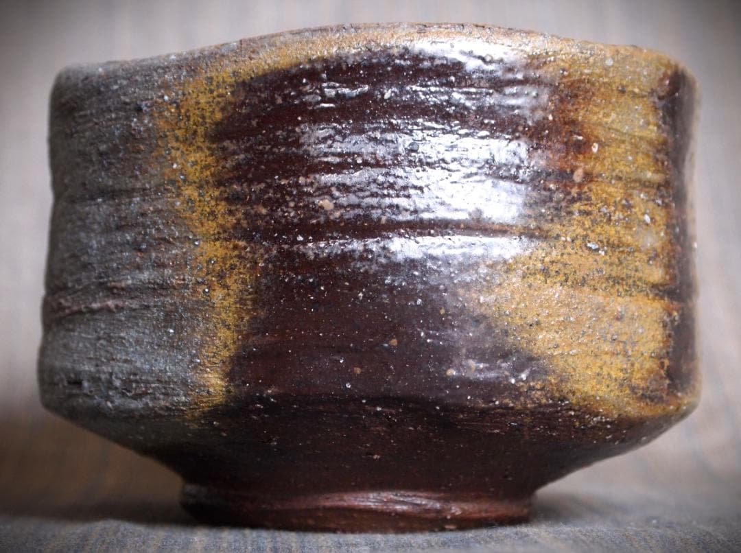 人気作家★多久守★備前【黒】茶碗★共箱・布・栞