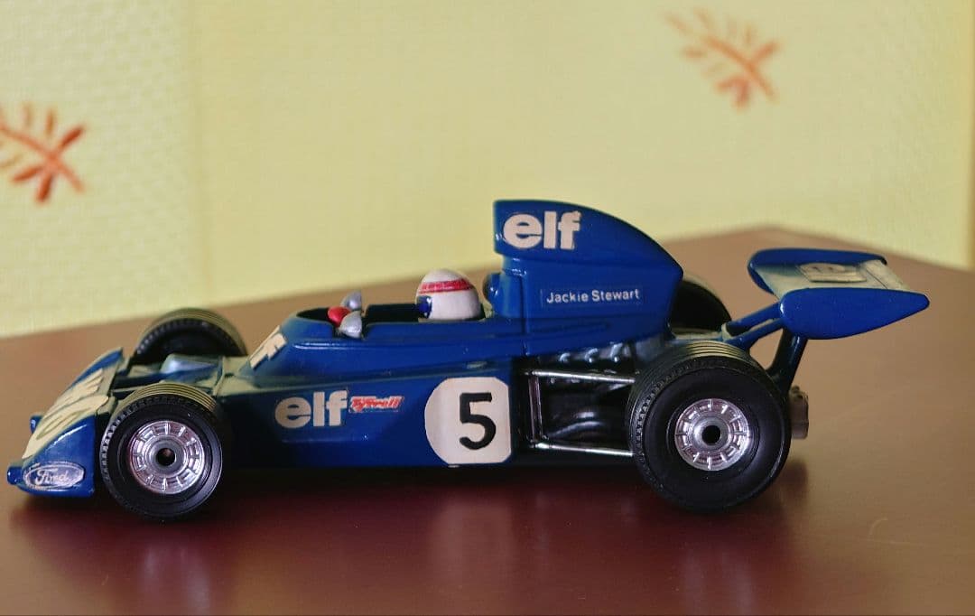 スポーツ CORGI Elf Tyrrell-Ford F1 Racing Car