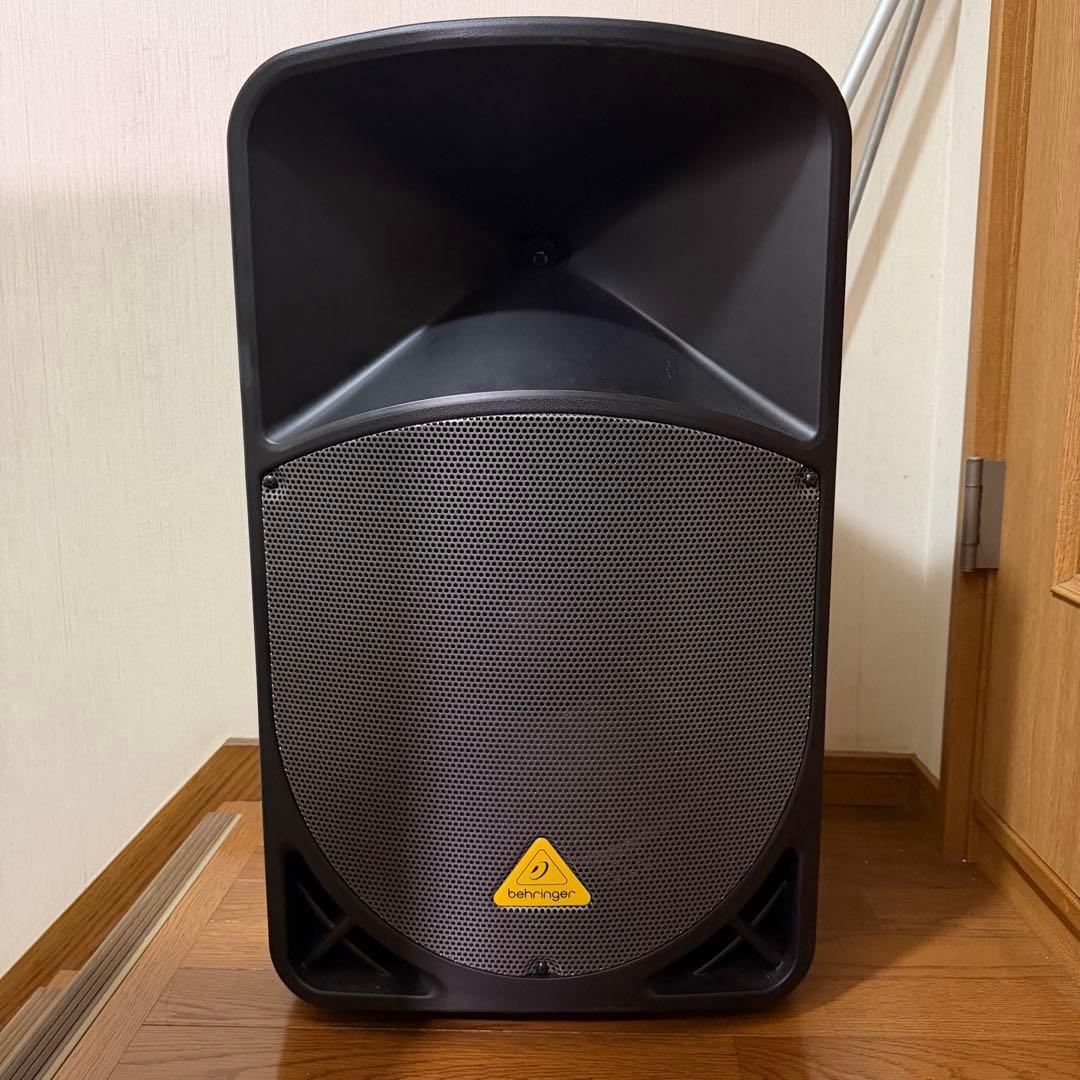 behringer EUROLIVE B115D アクティブスピーカー