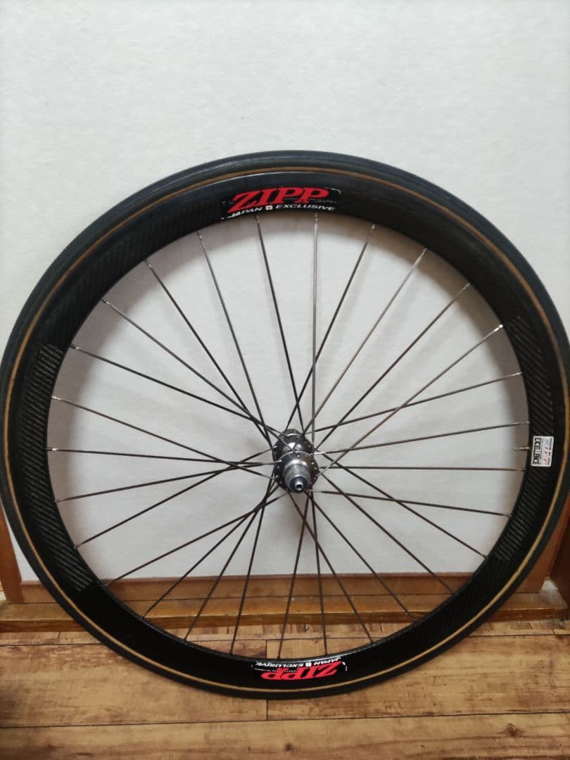 ZIPP カーボンチューブラータイヤホイール 9〜10速の超軽量 フロント&リア