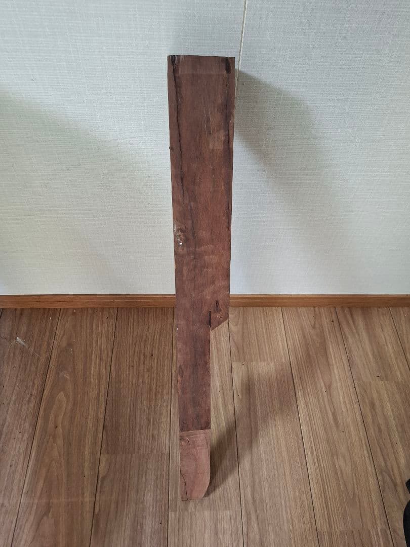 ゆし実三線　原木　超貴重　シラタなし