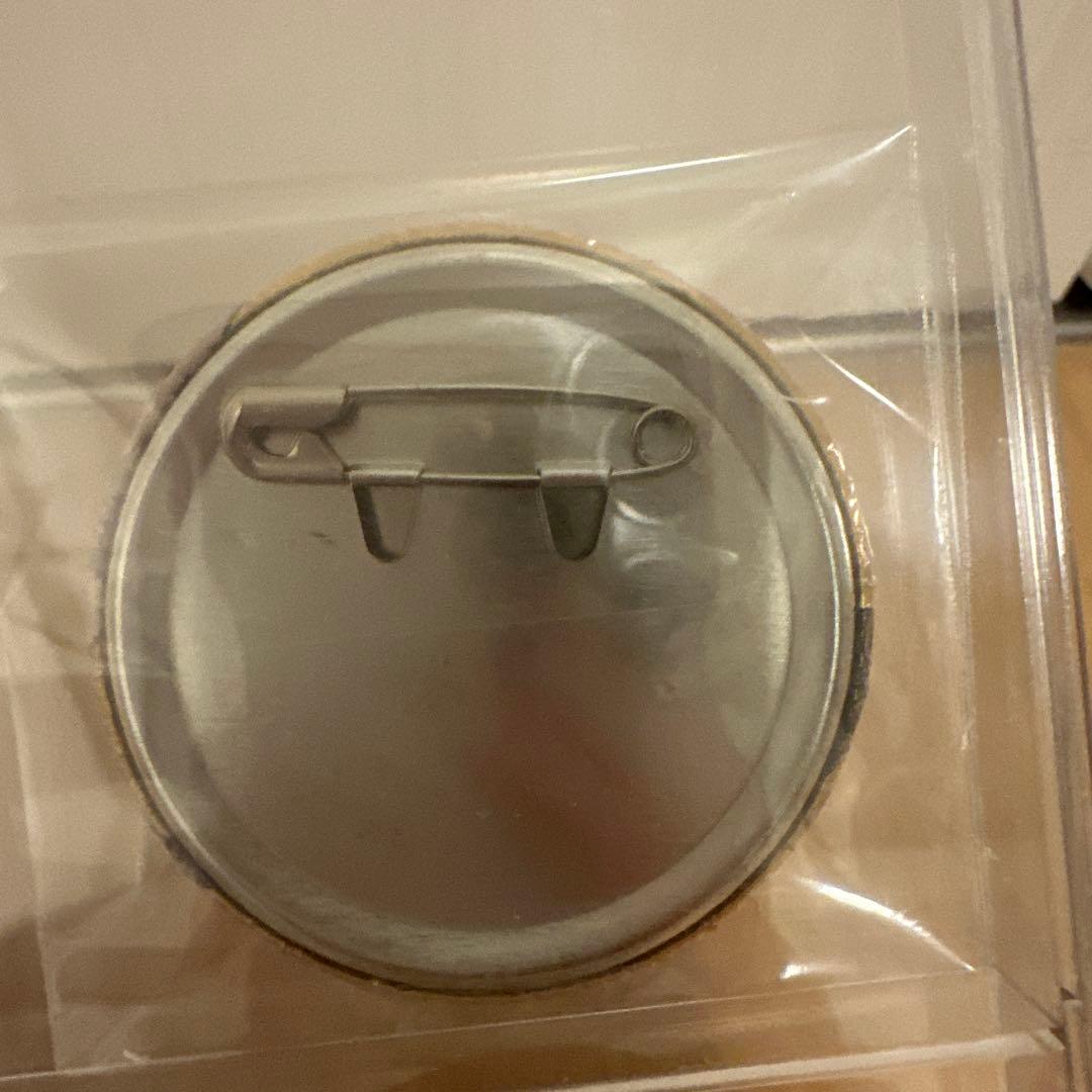 レトルト 缶バッチ