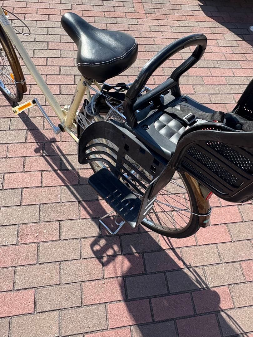 前後子供載せ3人乗りママチャリ(24〜26㌅)配達出来ます。お引き取りも可能です