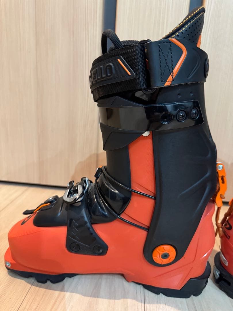 DALBELLO Lupo 130C ダルベロ ルポ　バックカントリー スキー靴