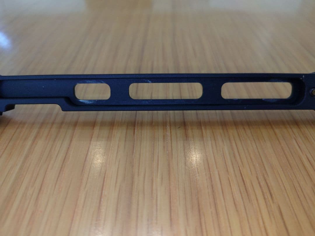 Midwest Industries　MP5 マウントレイル　実物