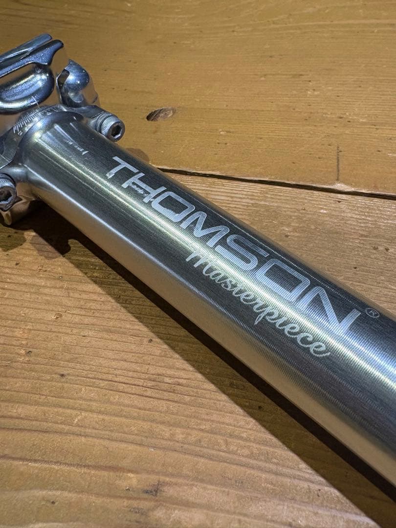 THOMSON マスターピース シートポスト 27.2x330mm