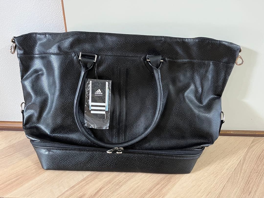 年明けお値下げ　adidas ビックバッグ ブラック Z51320