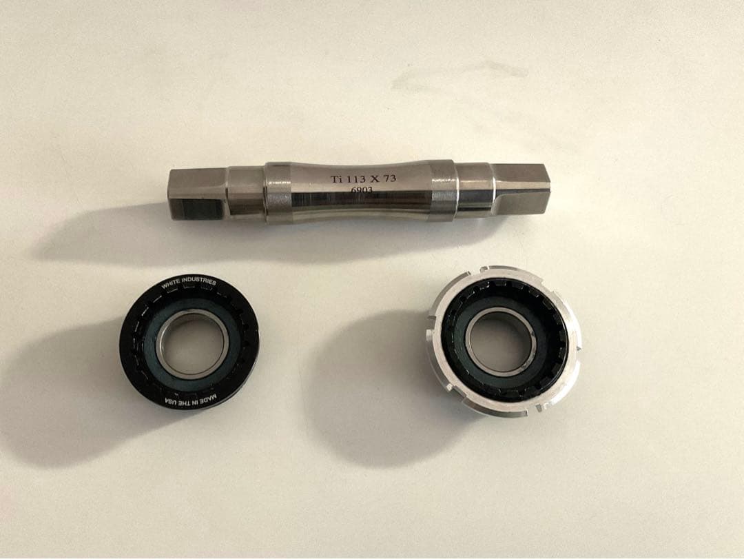 【新品】チタンWhite IndustriesスクエアテーパーBB 113×73