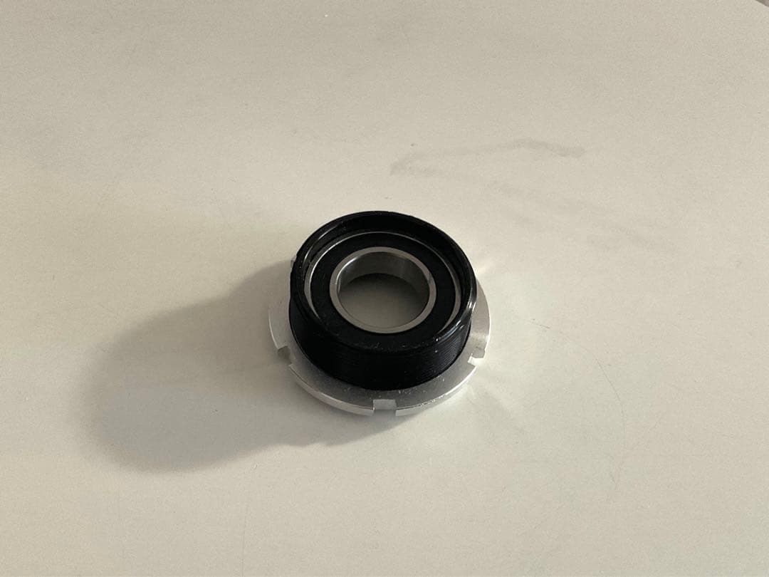 【新品】チタンWhite IndustriesスクエアテーパーBB 113×73