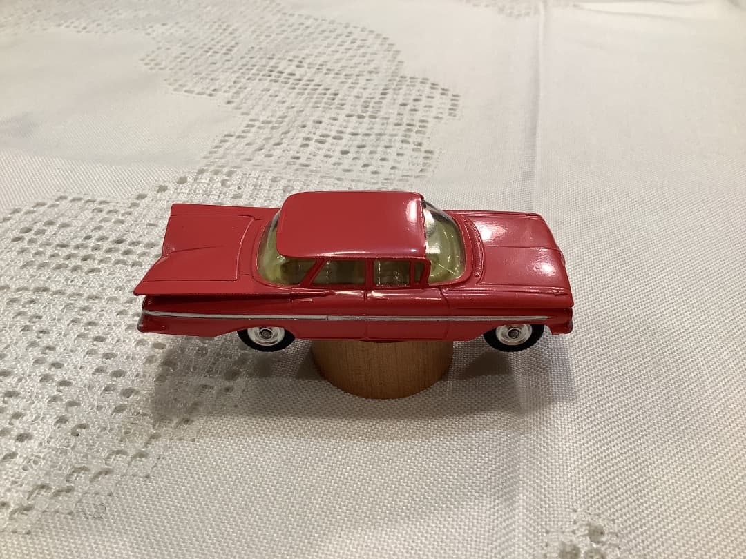 美品レア　CORGI TOYS CHEVROLET IMPALA ミニカー