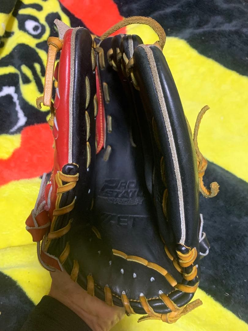 ゼットプロステイタスオーダー軟式内野手用グローブ(源田モデル)