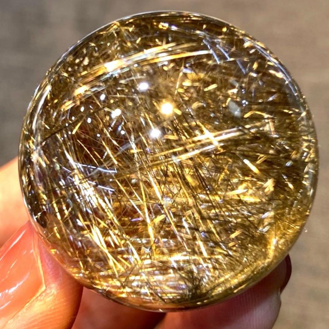 超絶綺麗✨34mm ゴールドルチルクォーツ　丸玉スフィア　金針水晶