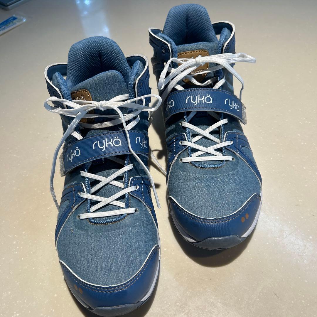 ライカフィットネスシューズ