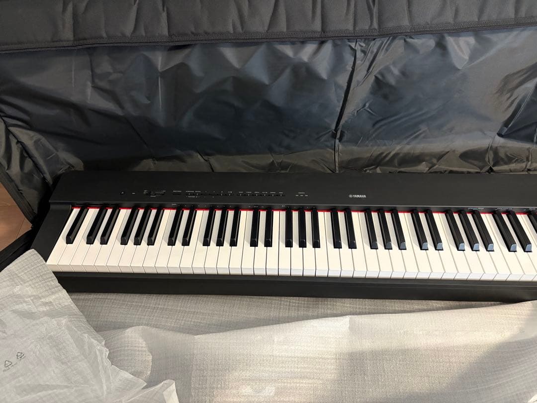 Yamaha P-225 デジタルピアノ　ケース付き
