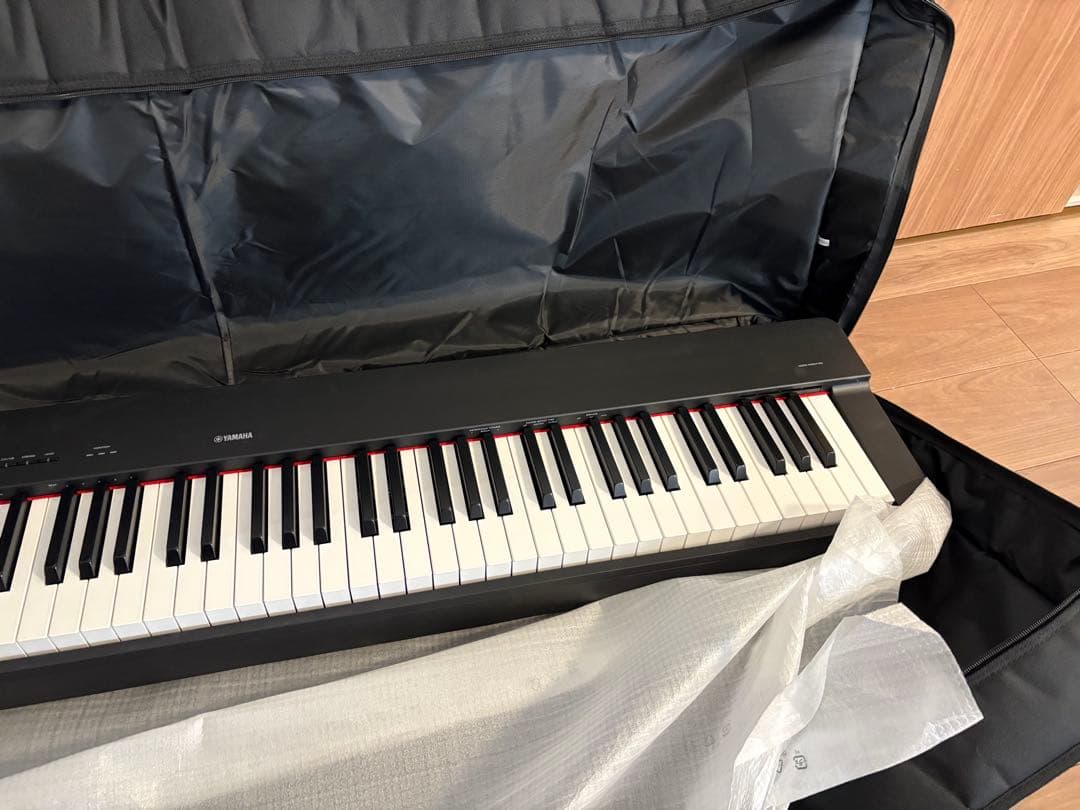 Yamaha P-225 デジタルピアノ　ケース付き