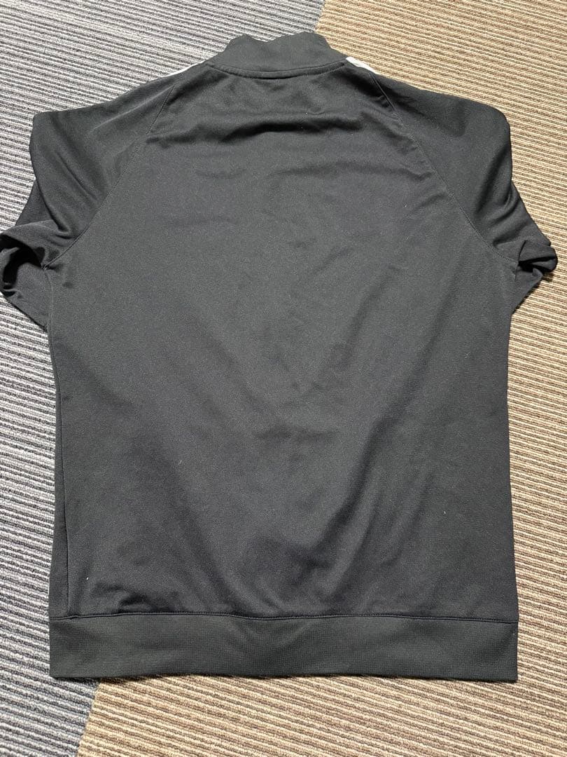 Nike ブラック ジップアップジャケット