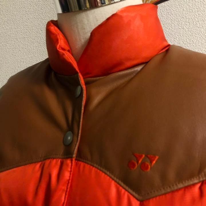 新品未使用 ヨネックス◇ヒートカプセル ダウン ベスト◇オレンジ Sサイズ
