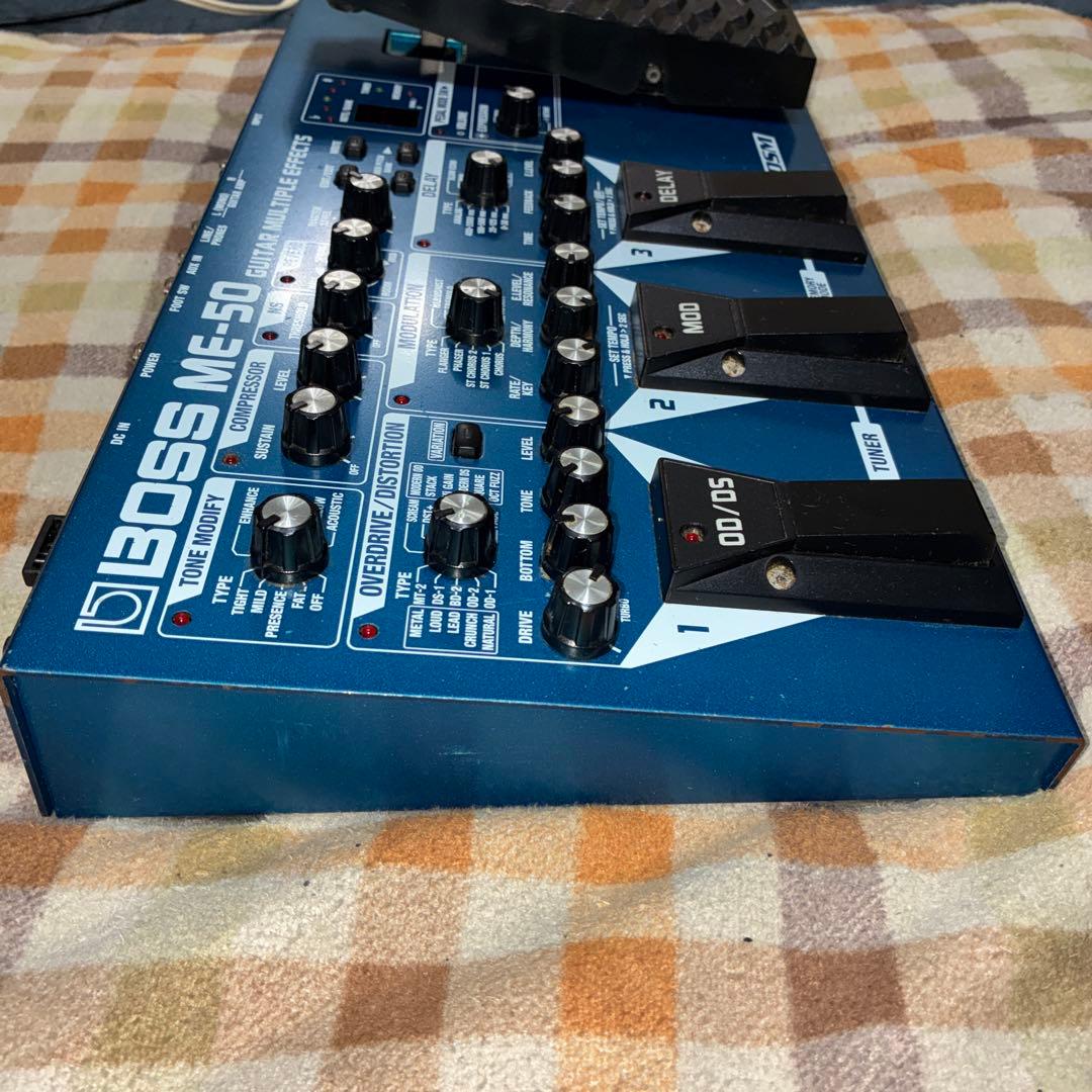 完動品　BOSS ME-50 マルチエフェクター