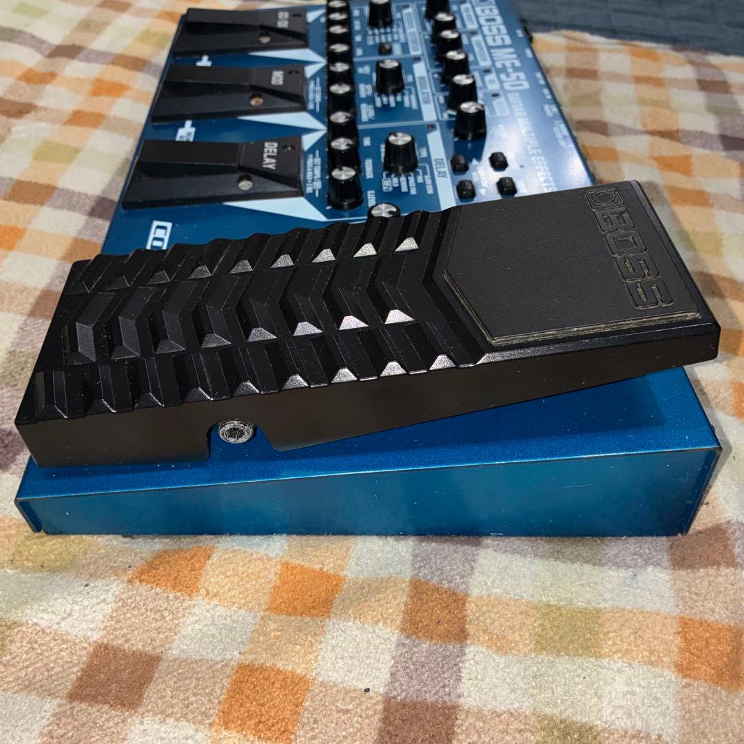 完動品　BOSS ME-50 マルチエフェクター