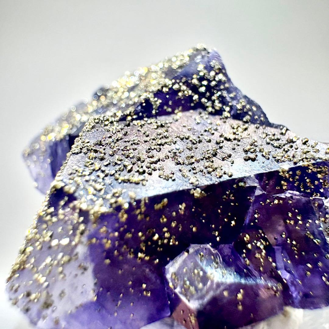 584 中国 内モンゴル産 フローライト&パイライト