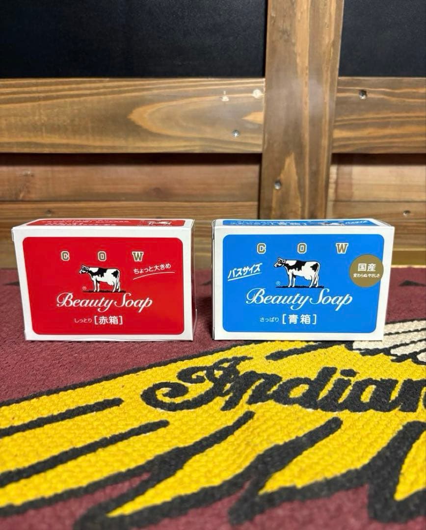 ★牛乳石鹸★牛★置物★赤★ブリキ缶★ボックス★広告ブリキ看板★赤・青石鹸★2個★
