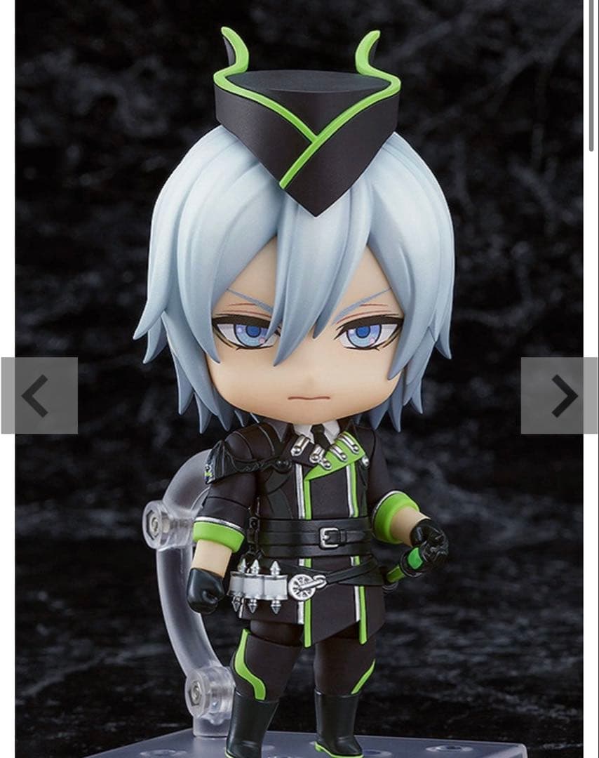 ツイステ　ねんどろいど　セベク シルバーフィギュア　特典缶バッジ付き