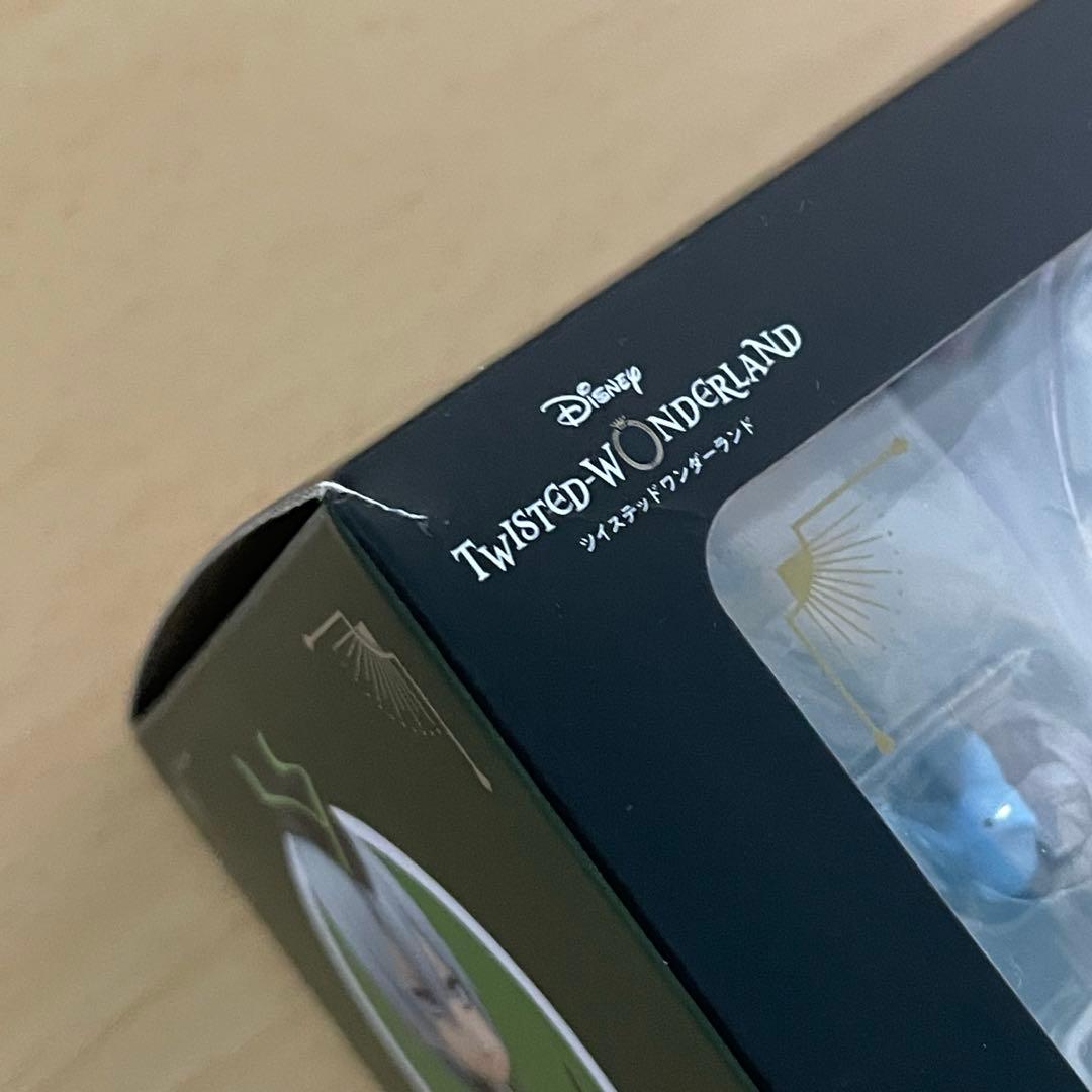 ツイステ　ねんどろいど　セベク シルバーフィギュア　特典缶バッジ付き