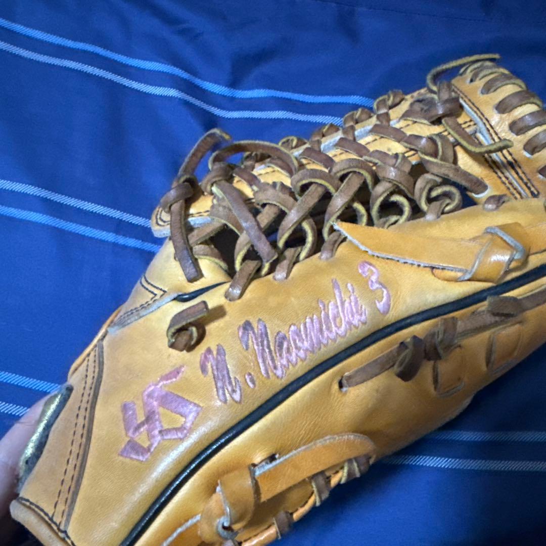 Under Armour 元ヤクルト西浦直亨実使用硬式グローブ