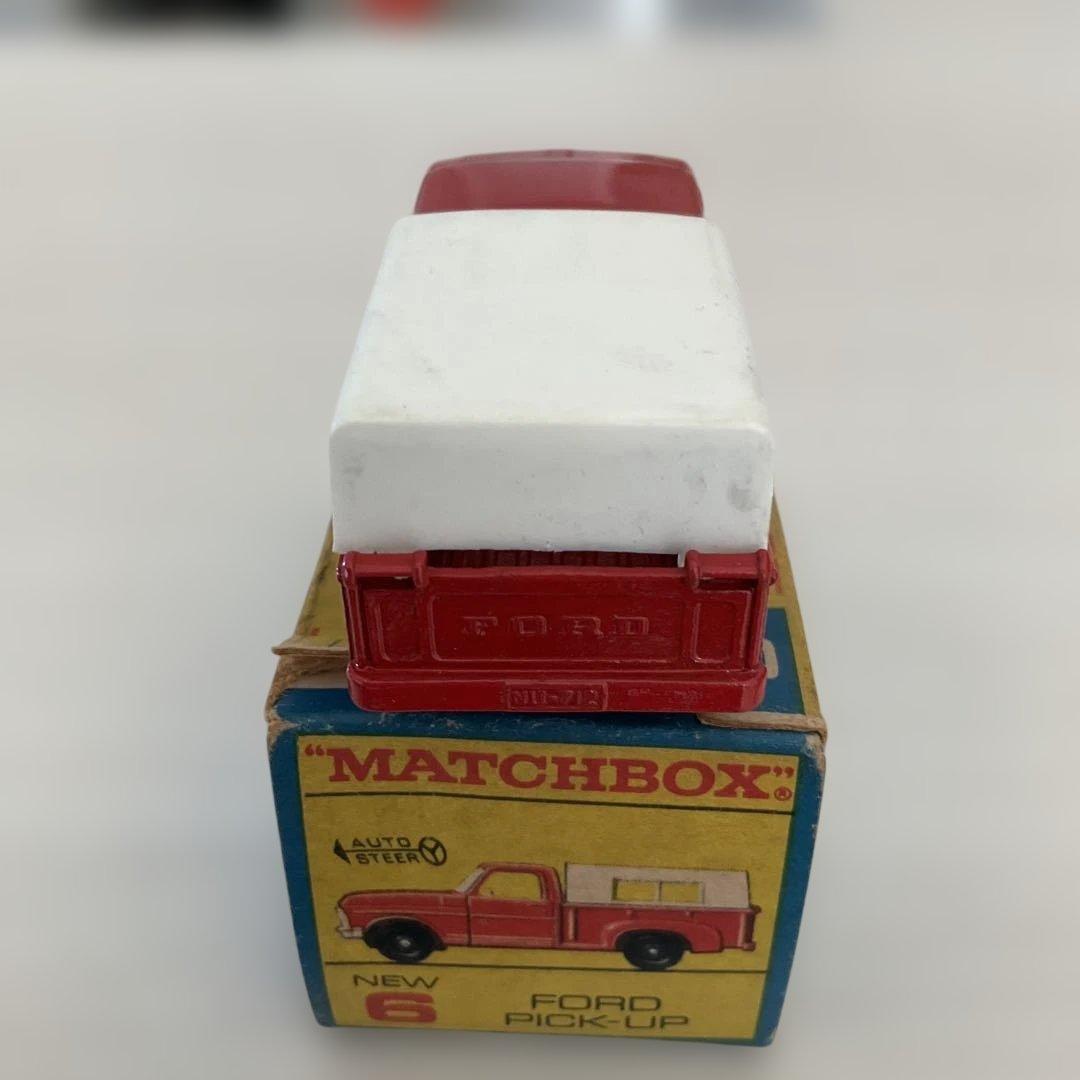 ミニカー　マッチボックス　6 フォード　ピックアップ