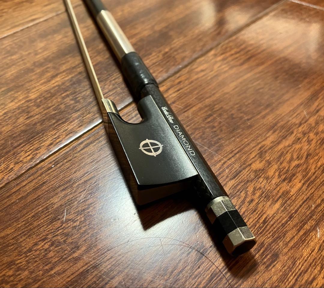 CodaBow（コーダボウ）Diamond SX カーボン製バイオリン弓4/4