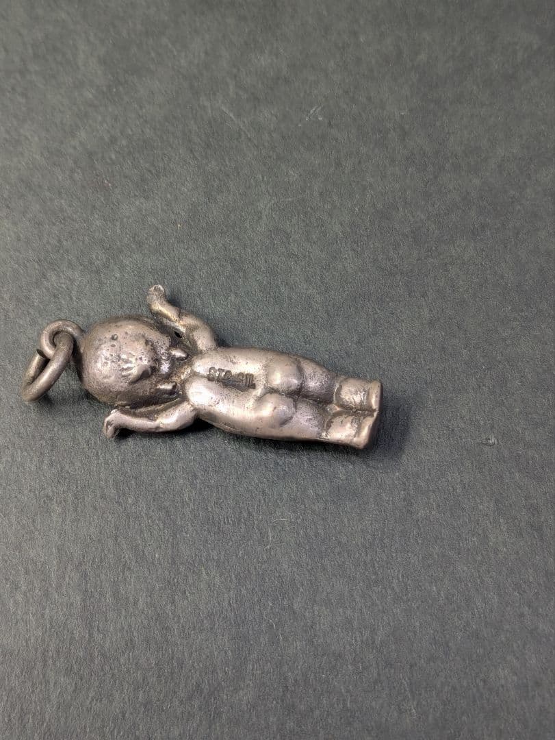 英国 純銀 アンティーク スターリングシルバー キューピー ペンダントトップ