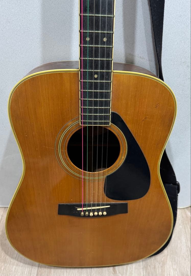 ヤマハ　アコースティックギター　FG-251B ベルトあり　ケース付き ￼