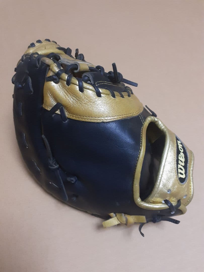 限定品Wilsonブラック&ゴールド軟式用ファーストミット大人用