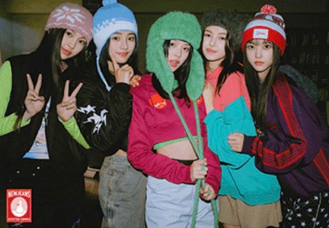 NewJeans OMG ポスター 全員ver.(NewJeans)