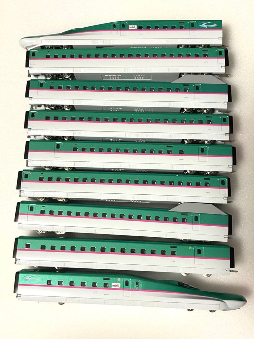 E5系東北新幹線9両　tomix ライト点灯動力動作確認済　8号車無　ジャンク品