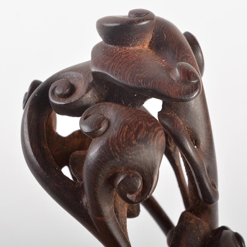 中国　唐木紫壇製　細密彫刻　霊芝　根付　置物　M　R6567E