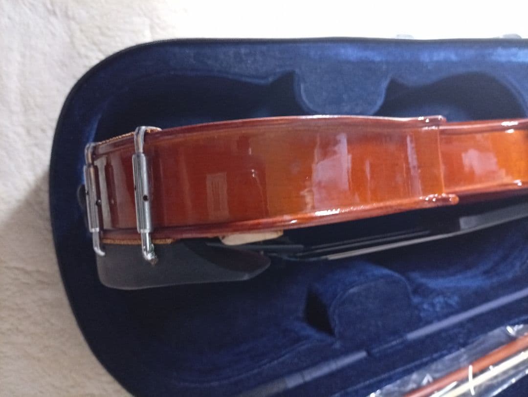 カルロ・ジョルダーノ　　　　 4/4 バイオリン59cm　ケース、弓付　未使用品