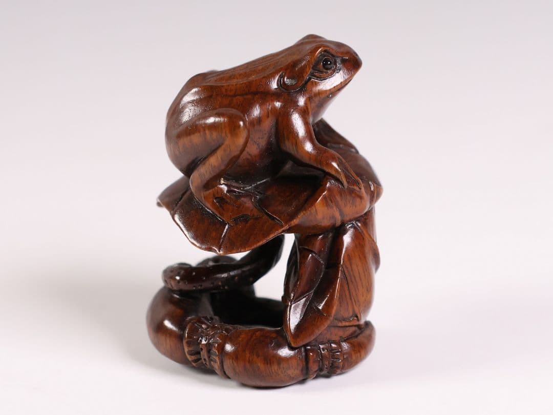 木製 提物 根付 中正銘 蛙 蓮 彫刻 木彫【MA894】