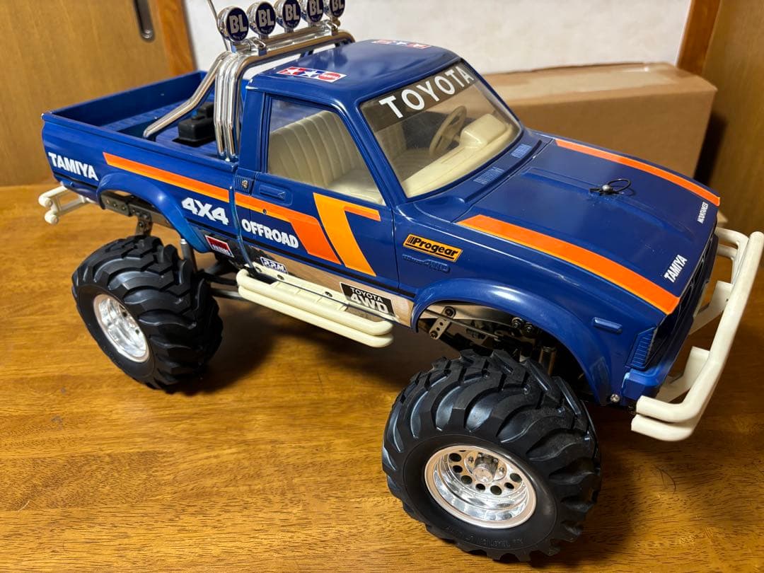 タミヤ　トヨタ　ハイラックス 4WD マウンテンライダー　当時物