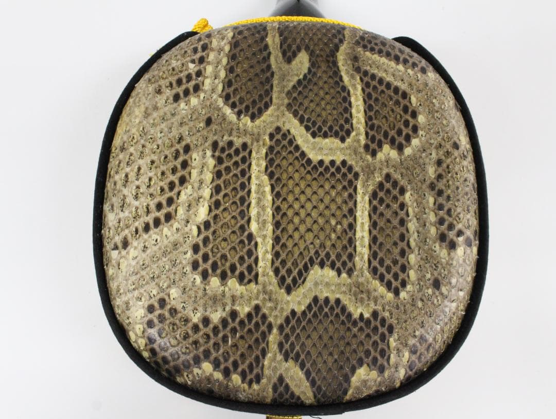 ▲沖縄三味線 和楽器 ハードケース付き 琉球 民謡