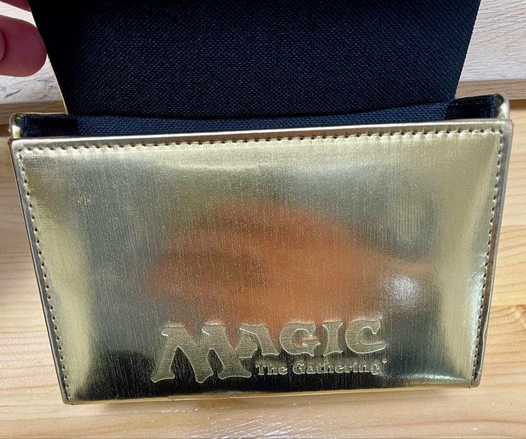 Magic: The Gathering ゴールドカードダブルデッキ ケース