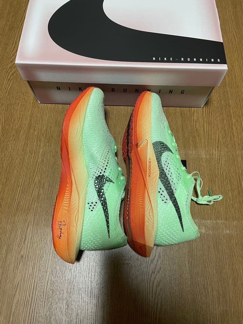 【新品未使用　28センチ　NIKEズームXヴェイパーフライ ネクスト%3