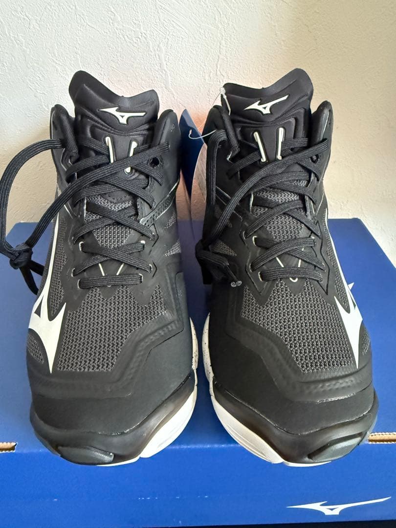 Mizuno WAVE LIGHTNING Z6 バレーボールシューズ