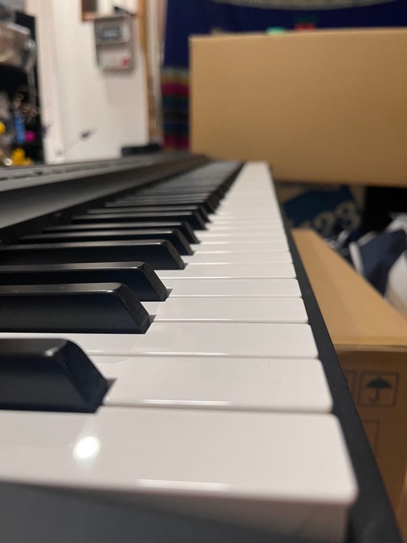 ヤマハ電子ピアノ　P125B
